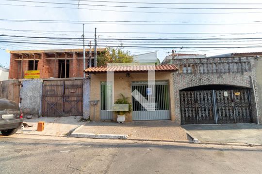 Fachada de casa à venda com 3 quartos, 120m² em Cidade Patriarca, São Paulo