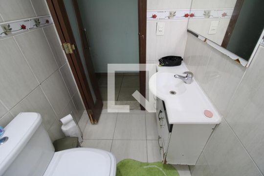 Banheiro de casa à venda com 4 quartos, 150m² em Parque Edu Chaves, São Paulo
