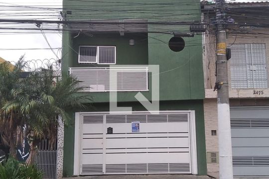 Fachada de casa à venda com 4 quartos, 150m² em Parque Edu Chaves, São Paulo