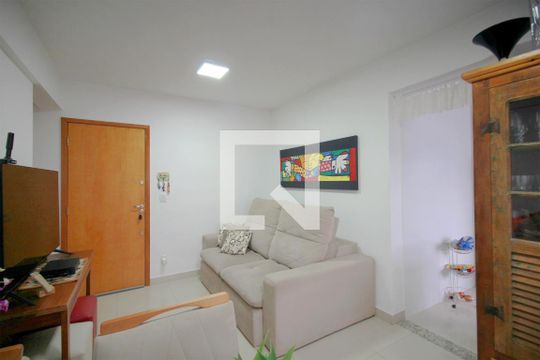 Sala de apartamento para alugar com 2 quartos, 65m² em Buritis, Belo Horizonte