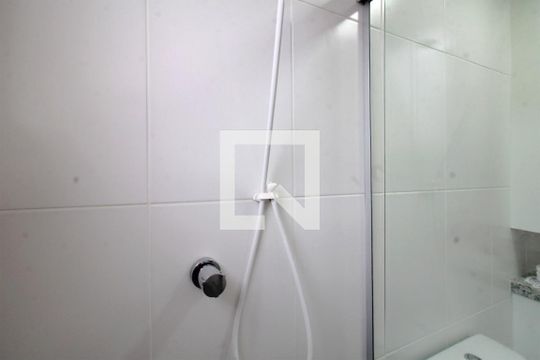 Banheiro de apartamento à venda com 2 quartos, 65m² em Buritis, Belo Horizonte