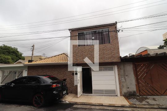 Fachada de casa à venda com 3 quartos, 208m² em Vila Carrao, São Paulo