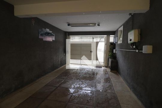 Garagem de casa à venda com 3 quartos, 208m² em Vila Carrao, São Paulo