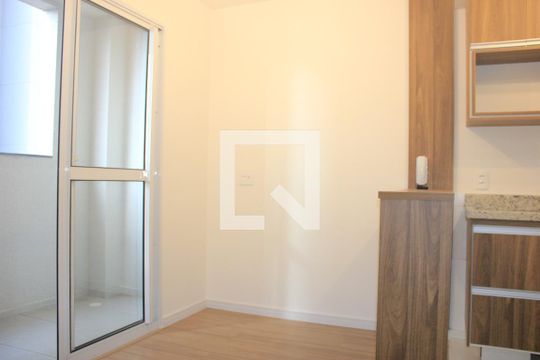 Sala de kitnet/studio para alugar com 1 quarto, 28m² em Vila das Bandeiras, Guarulhos