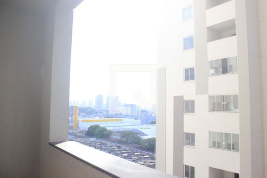 Varanda Sala de kitnet/studio para alugar com 1 quarto, 28m² em Vila das Bandeiras, Guarulhos