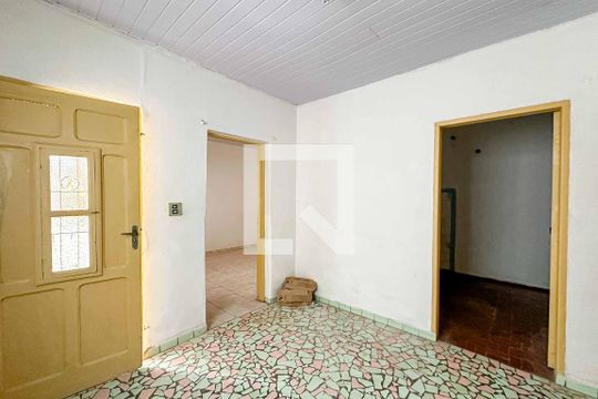 Sala de casa para alugar com 2 quartos, 75m² em Vila Aurora (zona Norte), São Paulo