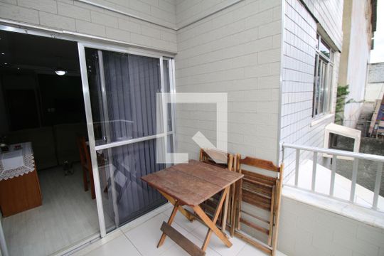 Varanda de apartamento à venda com 2 quartos, 54m² em Cordovil, Rio de Janeiro