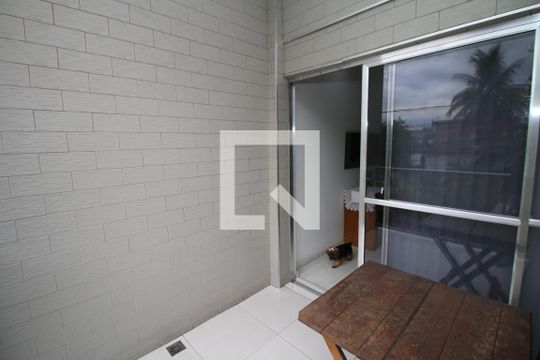 Varanda de apartamento à venda com 2 quartos, 54m² em Cordovil, Rio de Janeiro