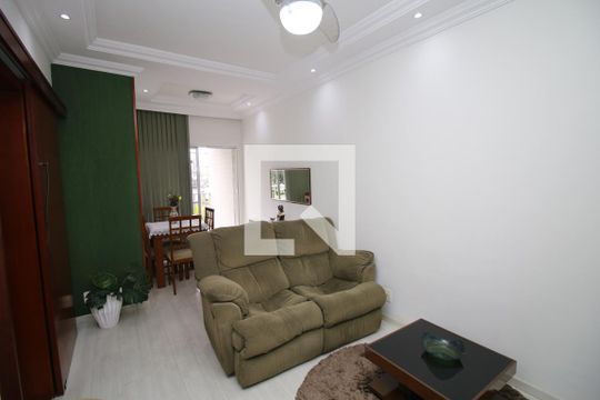 Sala de apartamento à venda com 2 quartos, 54m² em Cordovil, Rio de Janeiro
