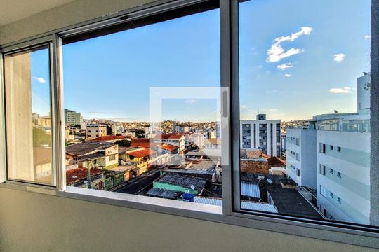 Sala de apartamento à venda com 2 quartos, 65m² em Ipiranga, Belo Horizonte