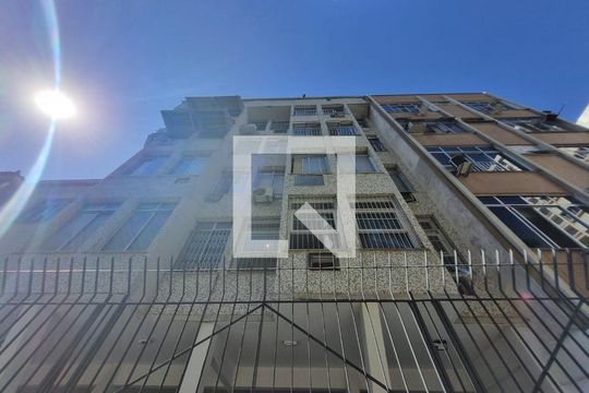 Fachada de apartamento à venda com 2 quartos, 90m² em Tijuca, Rio de Janeiro