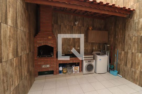Churrasqueira de casa à venda com 3 quartos, 140m² em Vila Carrao, São Paulo