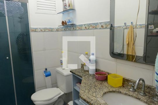 Banheiro da Suíte de casa de condomínio à venda com 3 quartos, 100m² em Vila Campo Grande, São Paulo