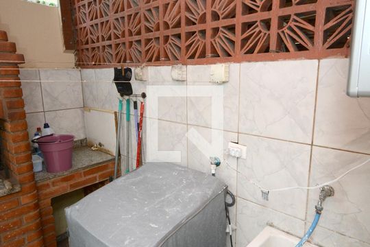 Área de Serviço de casa de condomínio à venda com 3 quartos, 100m² em Vila Campo Grande, São Paulo