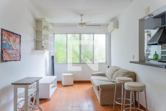 Apartamento para alugar com 1 quarto, 67m² em Ipanema, Porto Alegre