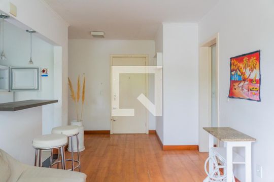 Sala de apartamento para alugar com 1 quarto, 67m² em Ipanema, Porto Alegre