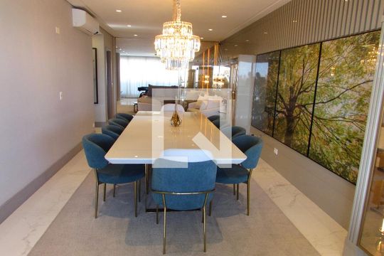 Sala de Jantar de apartamento à venda com 4 quartos, 252m² em Real Parque, São Paulo