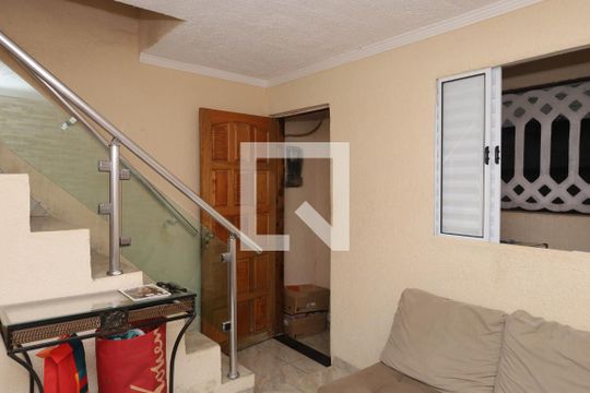 Sala de casa à venda com 3 quartos, 27m² em Conjunto Residencial José Bonifácio, São Paulo