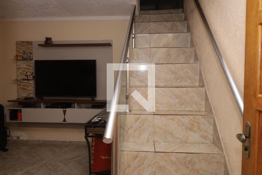 Sala de casa à venda com 3 quartos, 27m² em Conjunto Residencial José Bonifácio, São Paulo
