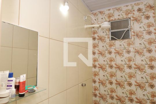 Banheiro 1 de casa à venda com 3 quartos, 27m² em Conjunto Residencial José Bonifácio, São Paulo