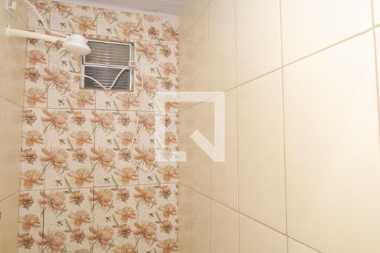 Banheiro 1 de casa à venda com 3 quartos, 27m² em Conjunto Residencial José Bonifácio, São Paulo