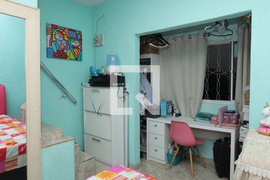Quarto 1 de casa à venda com 3 quartos, 27m² em Conjunto Residencial José Bonifácio, São Paulo