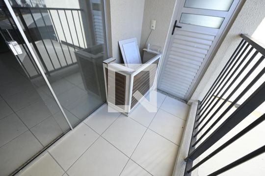 Varanda de apartamento para alugar com 2 quartos, 54m² em Parque Oeste Industrial, Goiânia