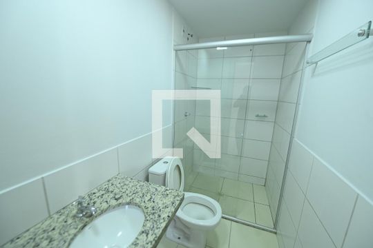 Banheiro de apartamento para alugar com 2 quartos, 54m² em Parque Oeste Industrial, Goiânia