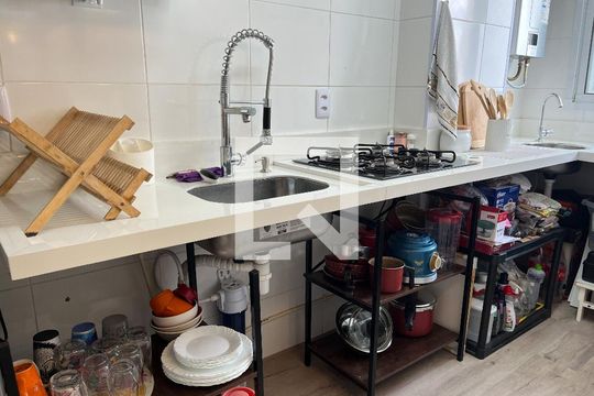 Cozinha de apartamento à venda com 2 quartos, 43m² em Jardim Iris, São Paulo