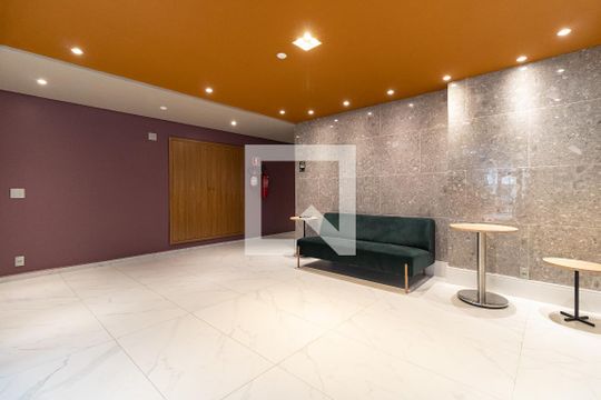 Hall de Entrada de apartamento para alugar com 2 quartos, 56m² em Aclimação, São Paulo