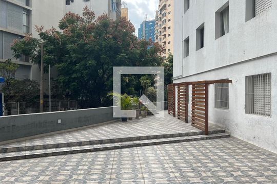 Área comum de kitnet/studio para alugar com 1 quarto, 33m² em Bela Vista, São Paulo