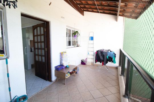 Sacada de casa à venda com 4 quartos, 351m² em Paraíso, Santo André