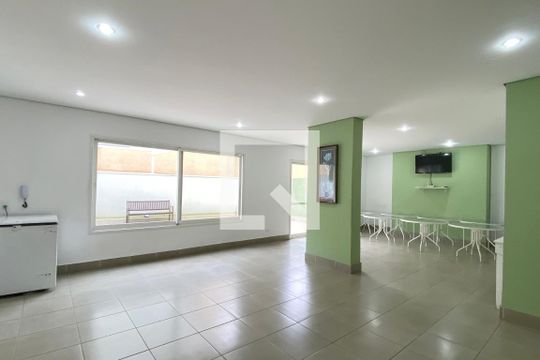 Área comum de apartamento à venda com 2 quartos, 60m² em Jardim Tupanci, Barueri