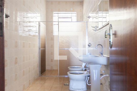 Banheiro da Suíte de casa à venda com 3 quartos, 250m² em Santa Monica, Belo Horizonte