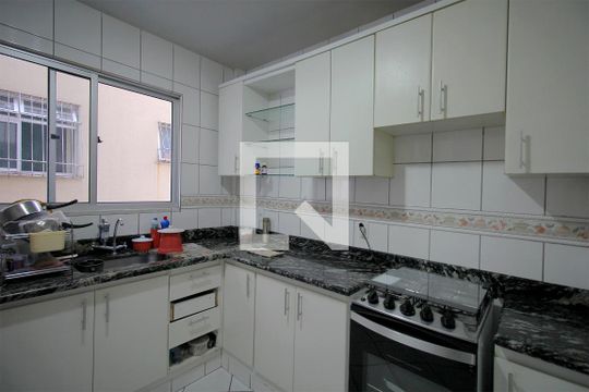 Cozinha de apartamento à venda com 4 quartos, 150m² em Ipiranga, Belo Horizonte