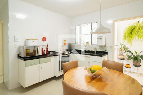 Cozinha  de casa à venda com 3 quartos, 135m² em Taboão, São Bernardo do Campo