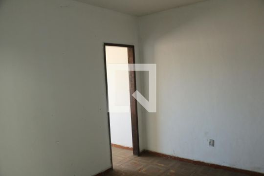 Sala de casa para alugar com 2 quartos, 60m² em Parque Ulisses, Nova Iguaçu