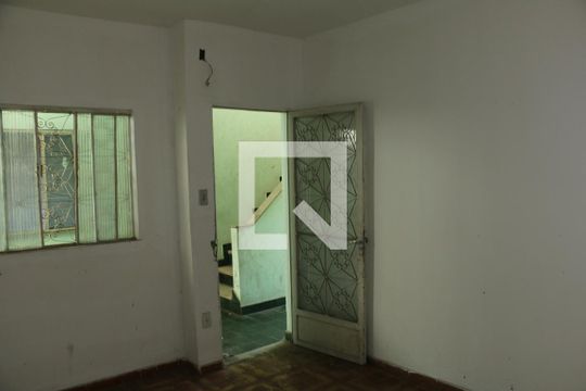 Casa para alugar com 2 quartos, 60m² em Parque Ulisses, Nova Iguaçu