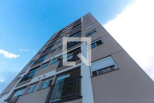 Fachada de apartamento para alugar com 2 quartos, 53m² em Vila Lucia, São Paulo