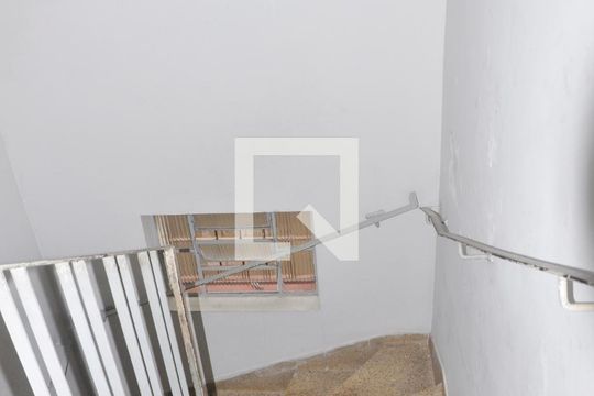 Escada - Quartos de casa à venda com 2 quartos, 90m² em Casa Verde Alta, São Paulo