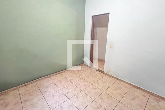 Quarto 4 de casa à venda com 3 quartos, 190m² em Carlos Prates, Belo Horizonte