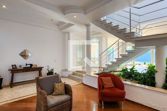 Lareira de casa de condomínio para alugar com 4 quartos, 700m² em Residencial Morada dos Lagos, Barueri