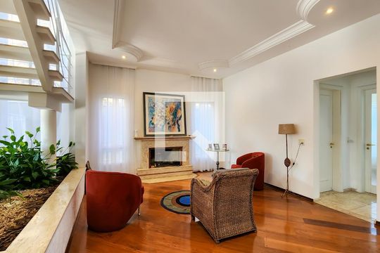 Lareira de casa de condomínio para alugar com 4 quartos, 700m² em Residencial Morada dos Lagos, Barueri