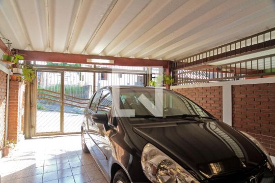 Área externa de casa à venda com 3 quartos, 110m² em Jardim Santo Elias, São Paulo
