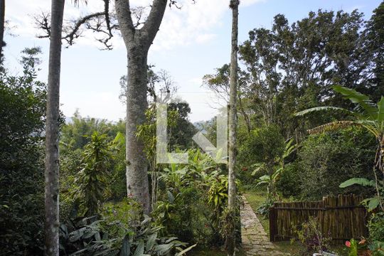 Sala - Vista de casa para alugar com 4 quartos, 180m² em Lagoa da Conceição, Florianópolis