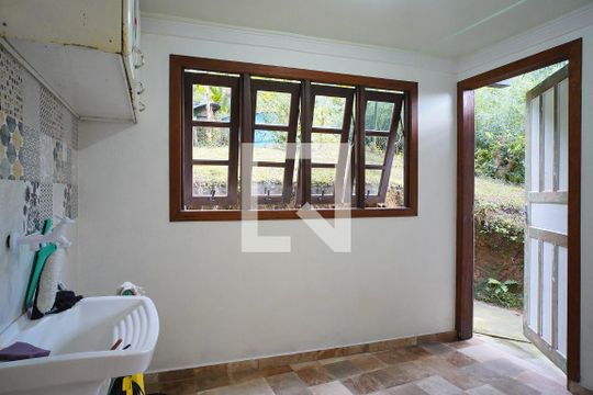 Área de Serviço de casa para alugar com 4 quartos, 180m² em Lagoa da Conceição, Florianópolis