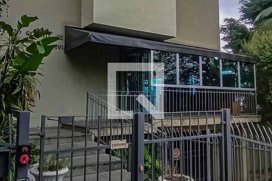 Fachada de apartamento à venda com 2 quartos, 76m² em Vila Alexandria, São Paulo