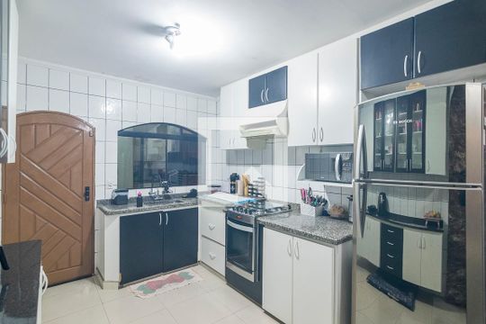 Cozinha de casa à venda com 4 quartos, 260m² em Jardim Itapoan, Santo André