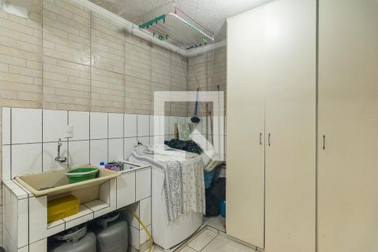 Área de Serviço de casa à venda com 4 quartos, 260m² em Jardim Itapoan, Santo André