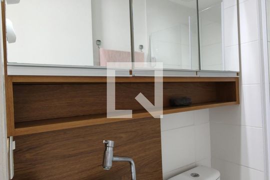 Banheiro da Suíte de apartamento para alugar com 3 quartos, 63m² em Jacarepaguá, Rio de Janeiro